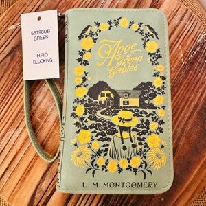 New! Anne of Green Gables Wristlet Wallet